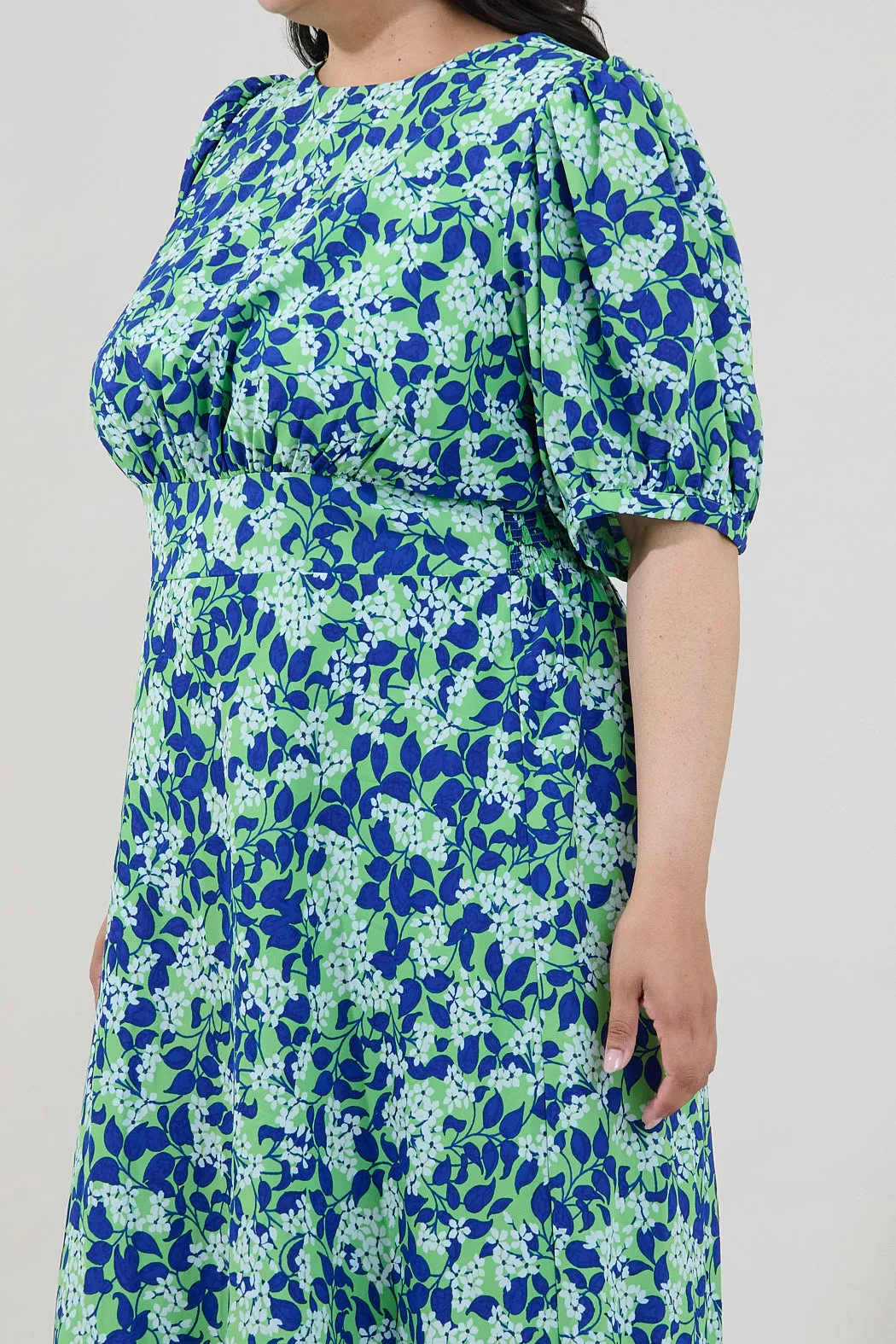 Iriela Smocked Maxi Dress Floral Curve sold by Sugarlips product image thumbnail 4