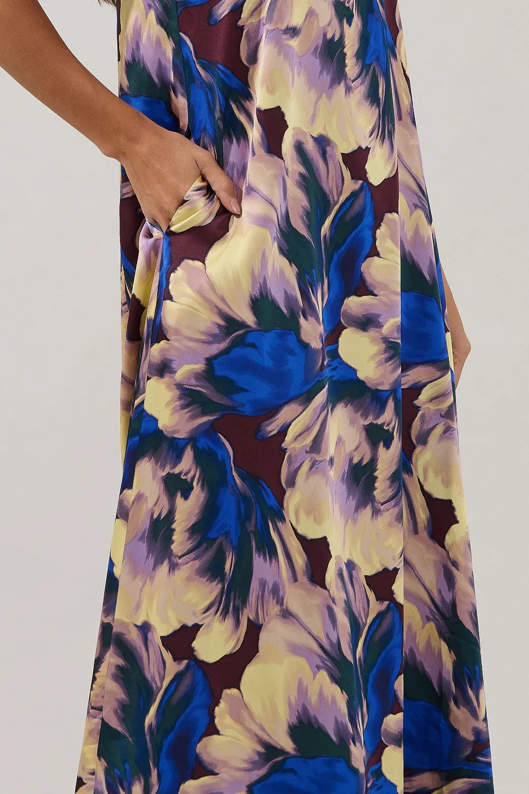 Glena Pleated Maxi Dress Irelia Floral sold by Sugarlips product image thumbnail 4