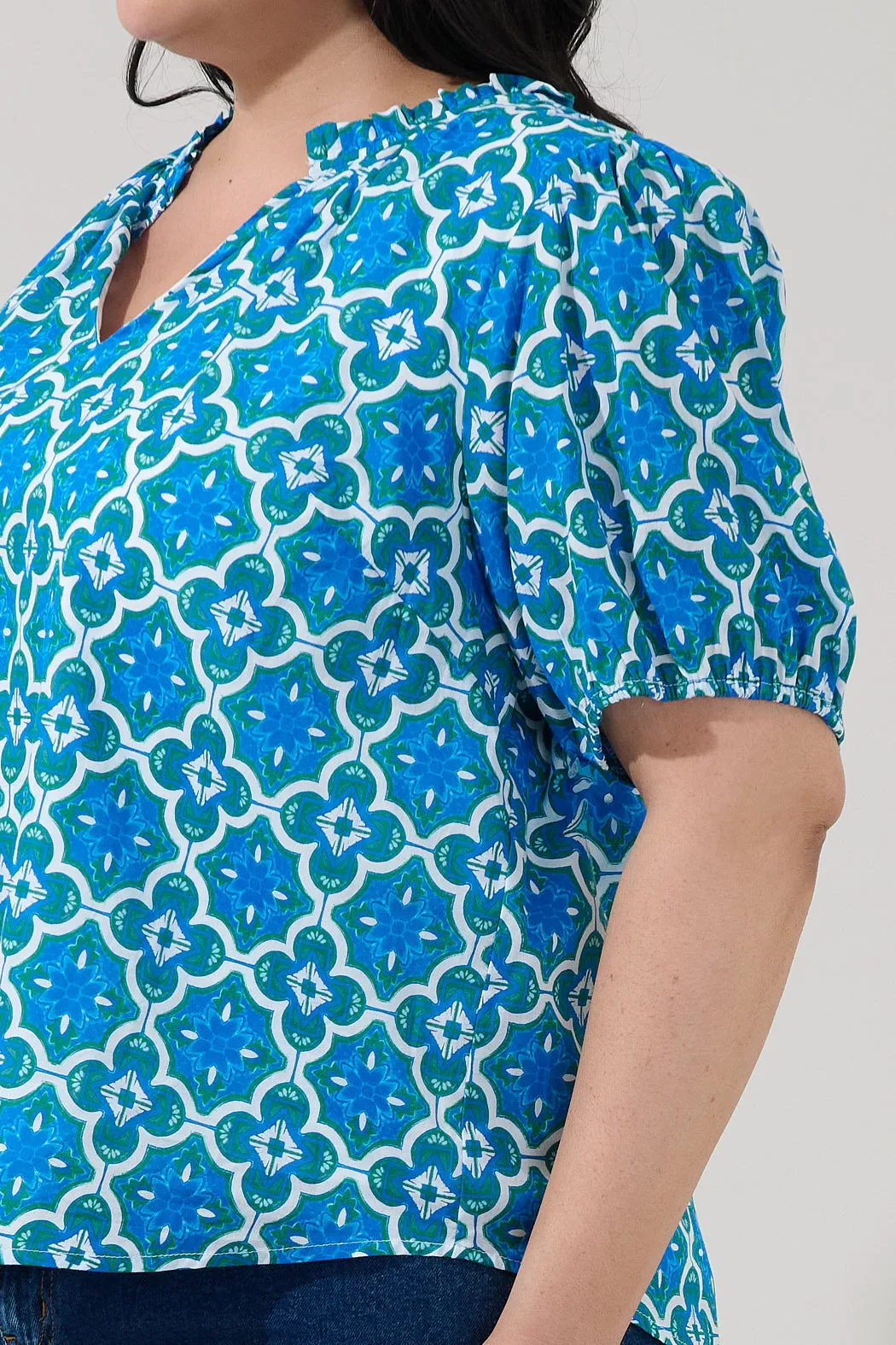 Leonor Short Sleeve Top Tile Curve sold by Sugarlips product image thumbnail 5