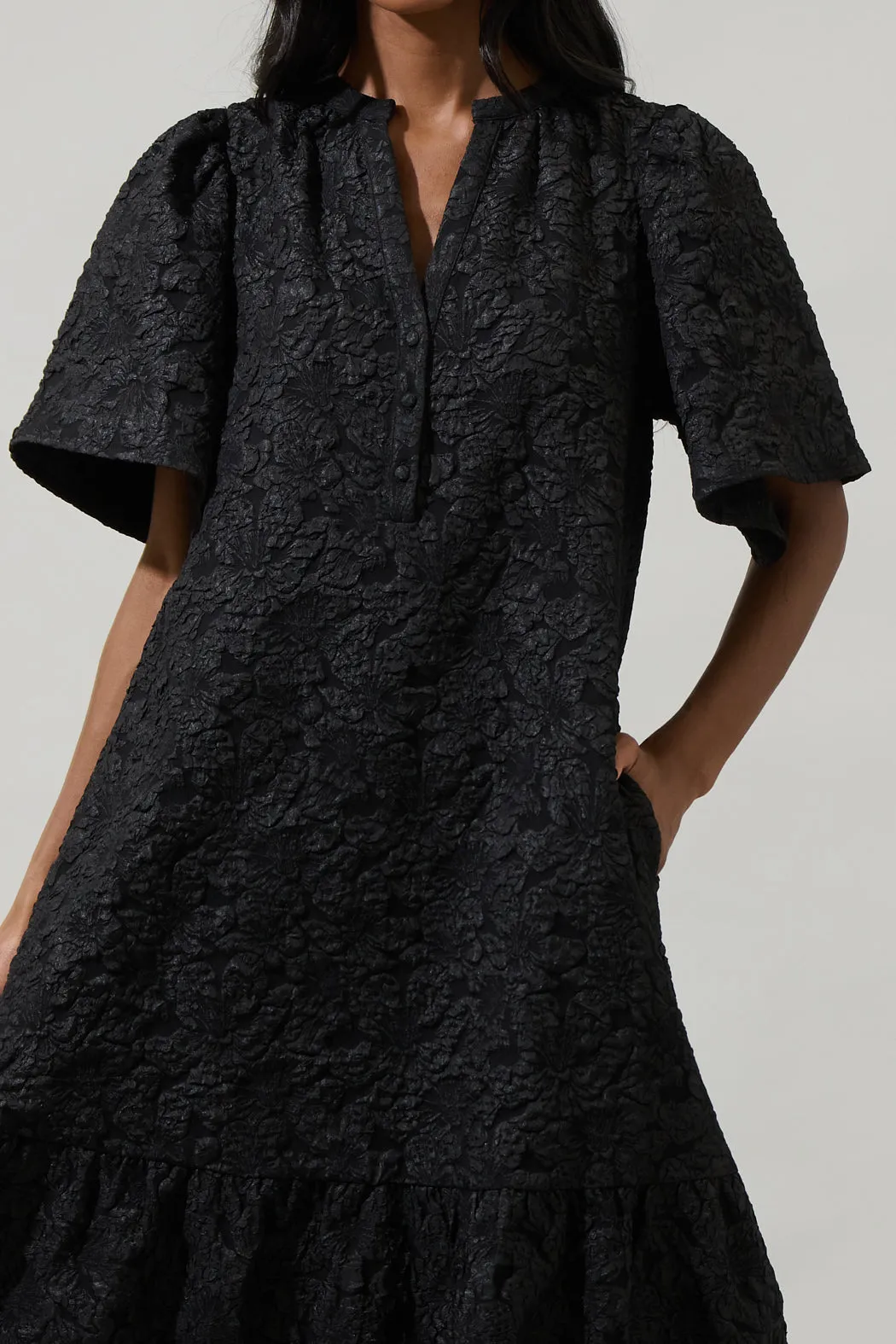 Arielle Jacquard Floral Ely Midi Dress sold by Sugarlips product image thumbnail 4