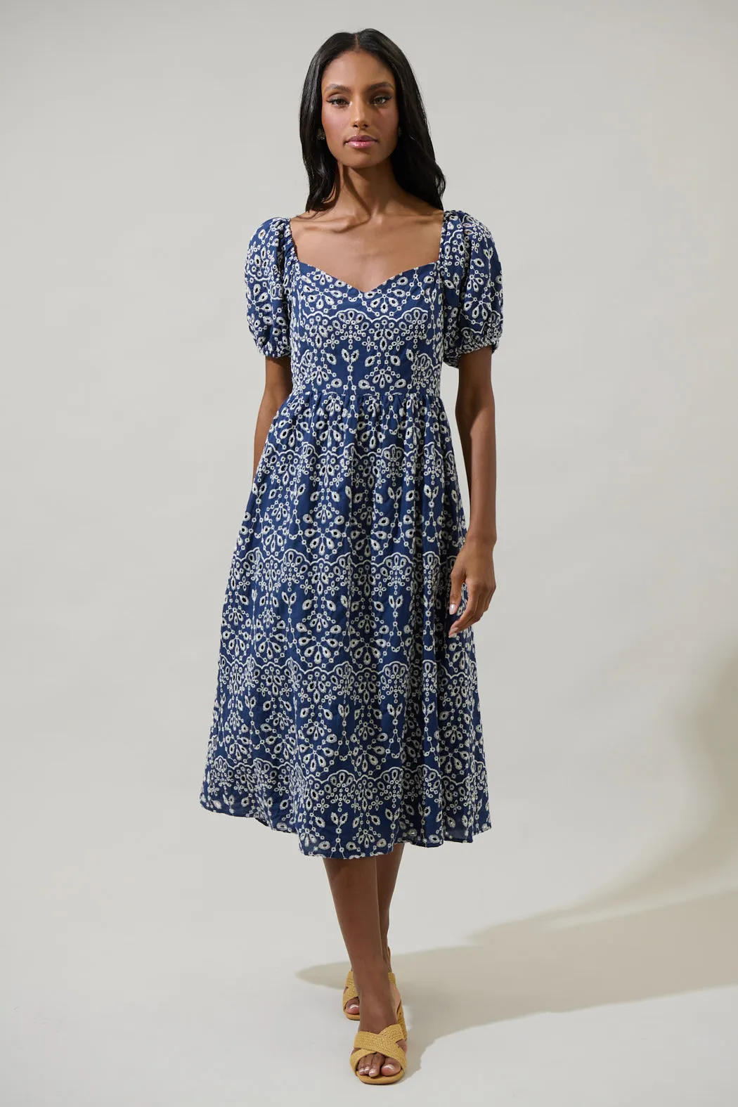 Viridiana Floral Eyelet Alessi Puff Sleeve Midi Dres sold by Sugarlips product image thumbnail 2