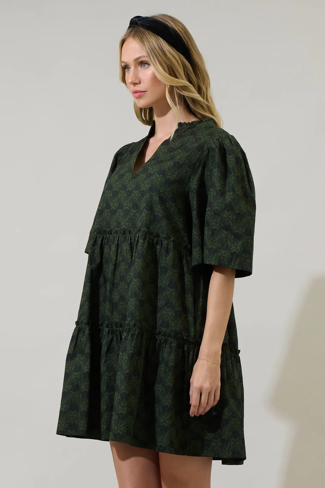 Haslet Floral Dixie Split Neck Shift Dress sold by Sugarlips product image thumbnail 3