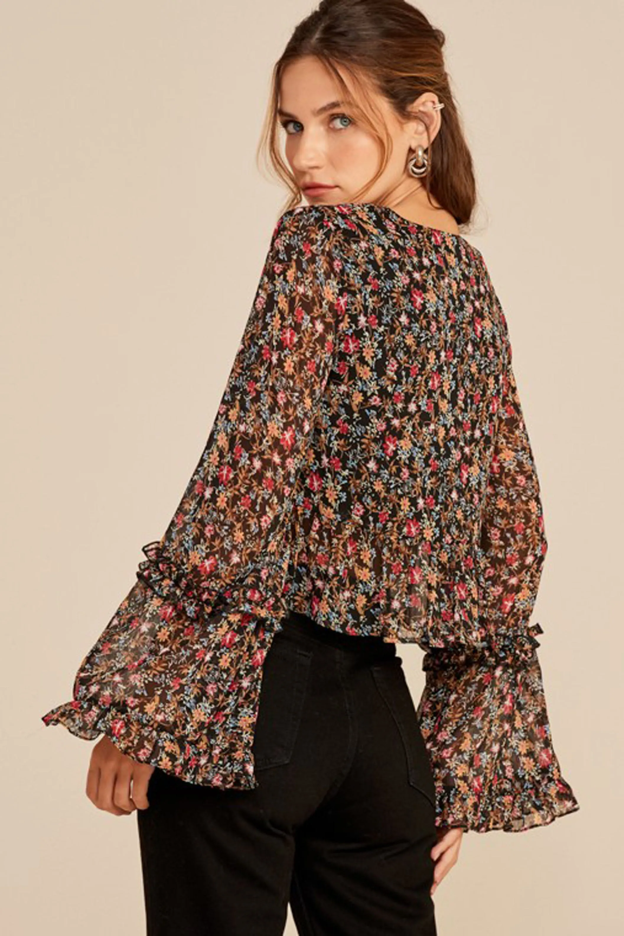 Floral V-Neck Bell Sleeve Crop Top sold by Sun n Moon product image thumbnail 3