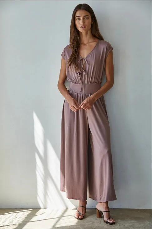 Knit Polyester Spandex V-Neck Short Sleeve Jumpsuit sold by Sunbeam product image thumbnail 5