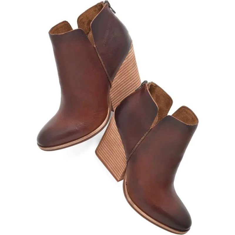 Chandra II Boot Brown sold by Sunbeam