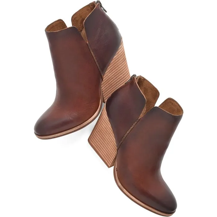 Chandra II Boot Brown sold by Sunbeam