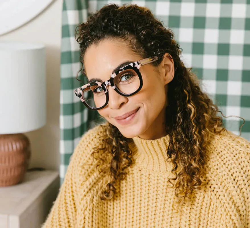 Showbiz Focus Black Marble/Black sold by Sunbeam