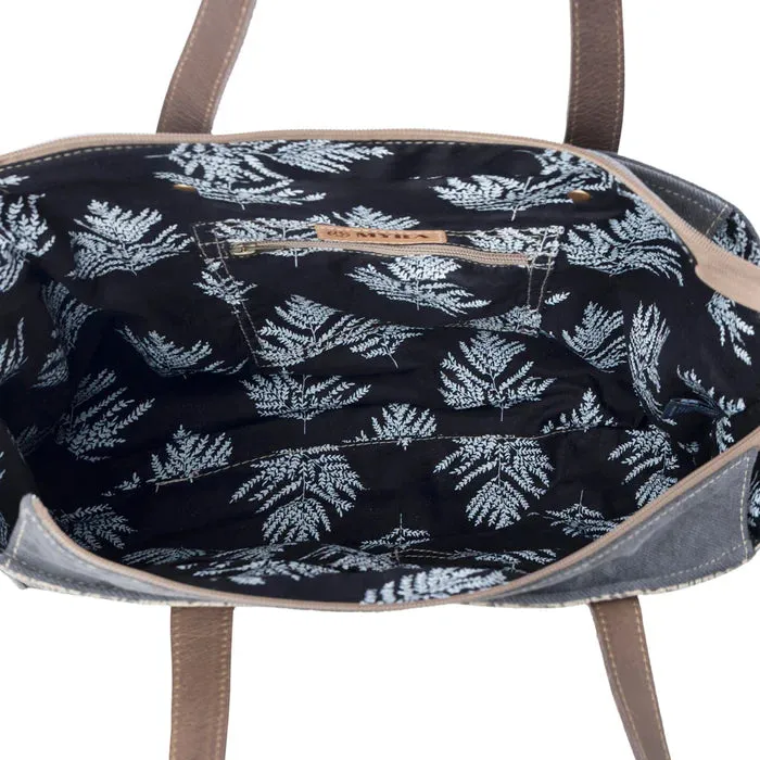 Willow Mesa Messenger Bag - Radial Sand sold by Sunbeam product image thumbnail 5