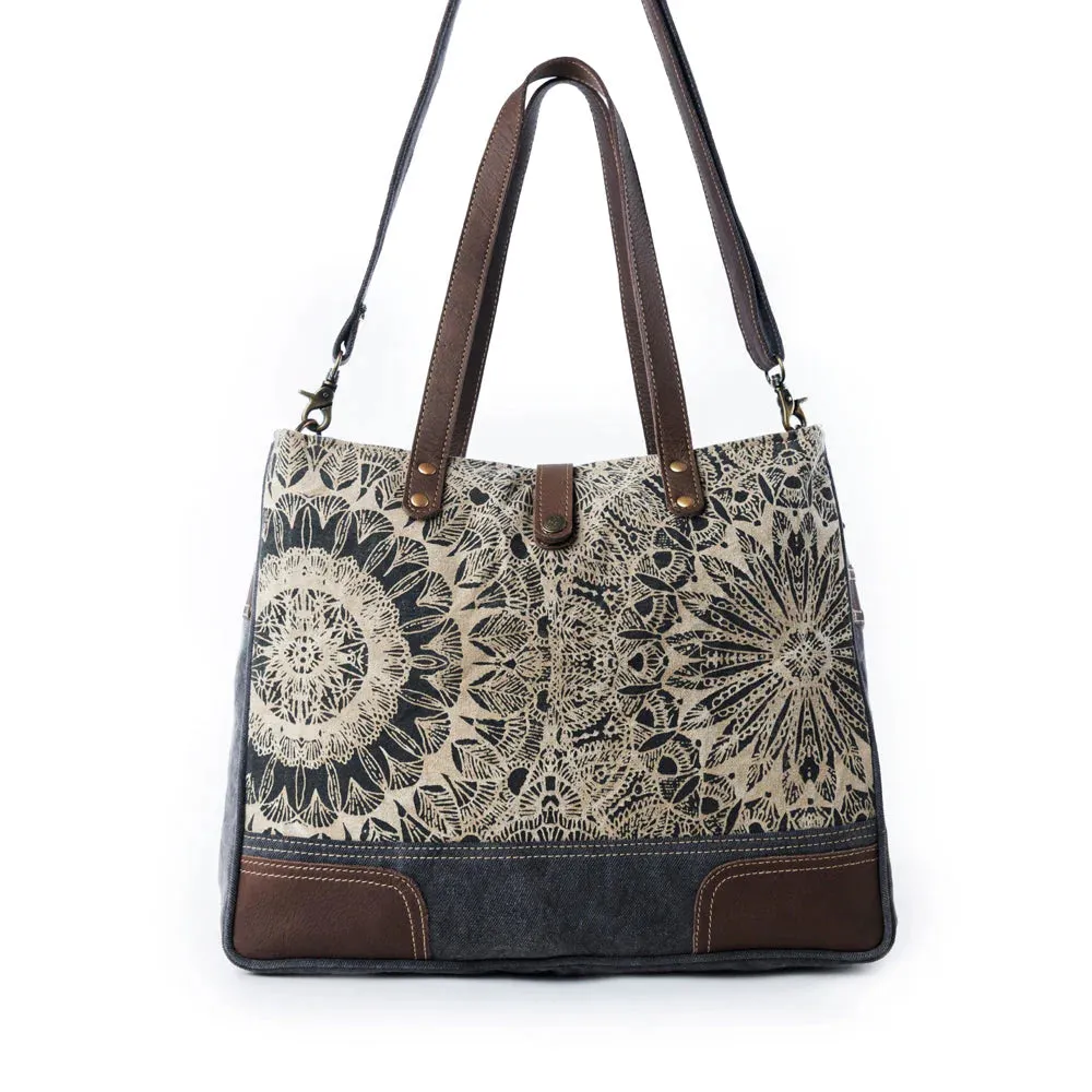 Willow Mesa Messenger Bag - Radial Sand sold by Sunbeam product image thumbnail 2