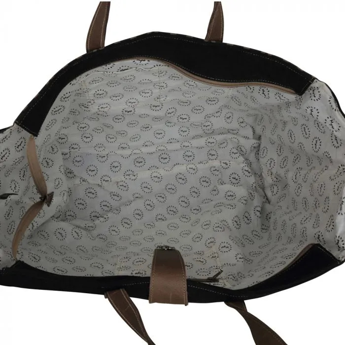 Umber Currant Weekender Bag sold by Sunbeam product image thumbnail 3