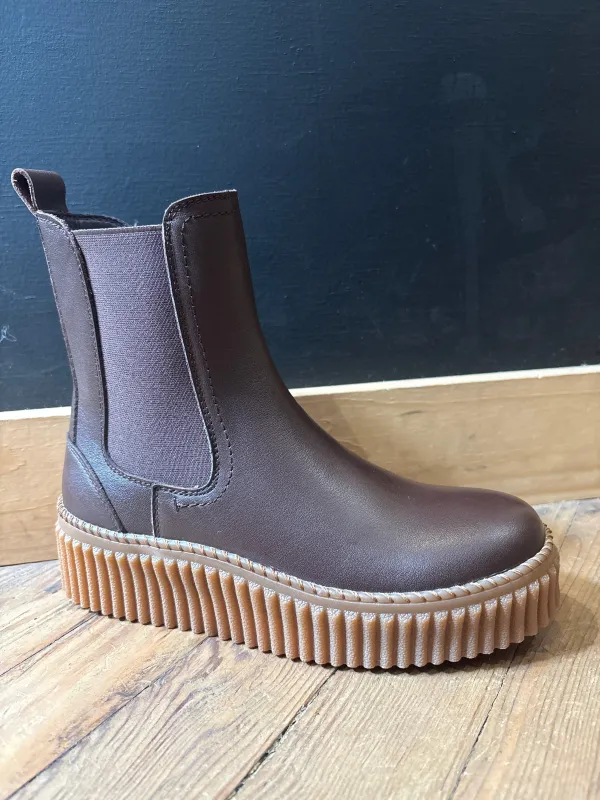 Brown Chelsea Boot w/ clay sole made by Ilse Jacobsen