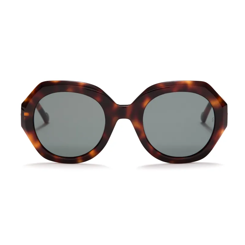 Petunia in Havana made by Sunday Somewhere