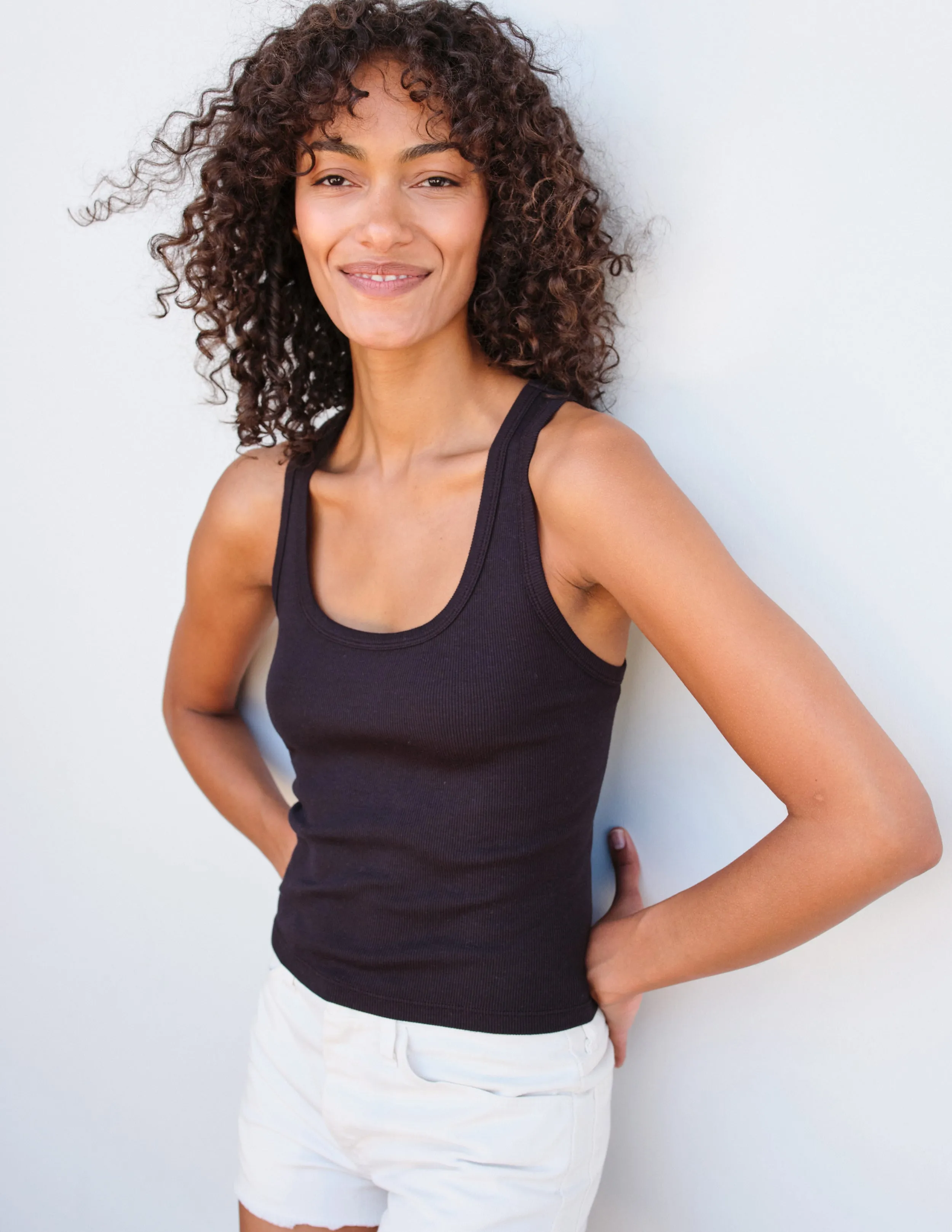 Sundry Scoop Neck Crop Tank in Black sold by Sundry