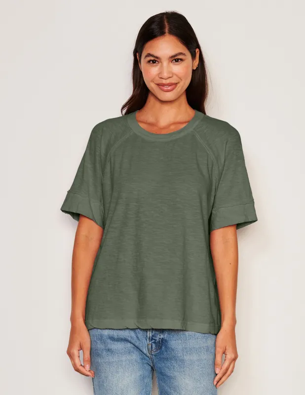 Sundry Boyfriend Tee in Signature Green made by Sundry