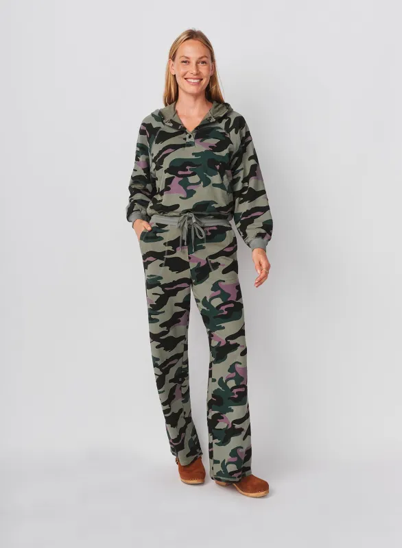 Sundry Lounge Pant in Signature Green made by Sundry