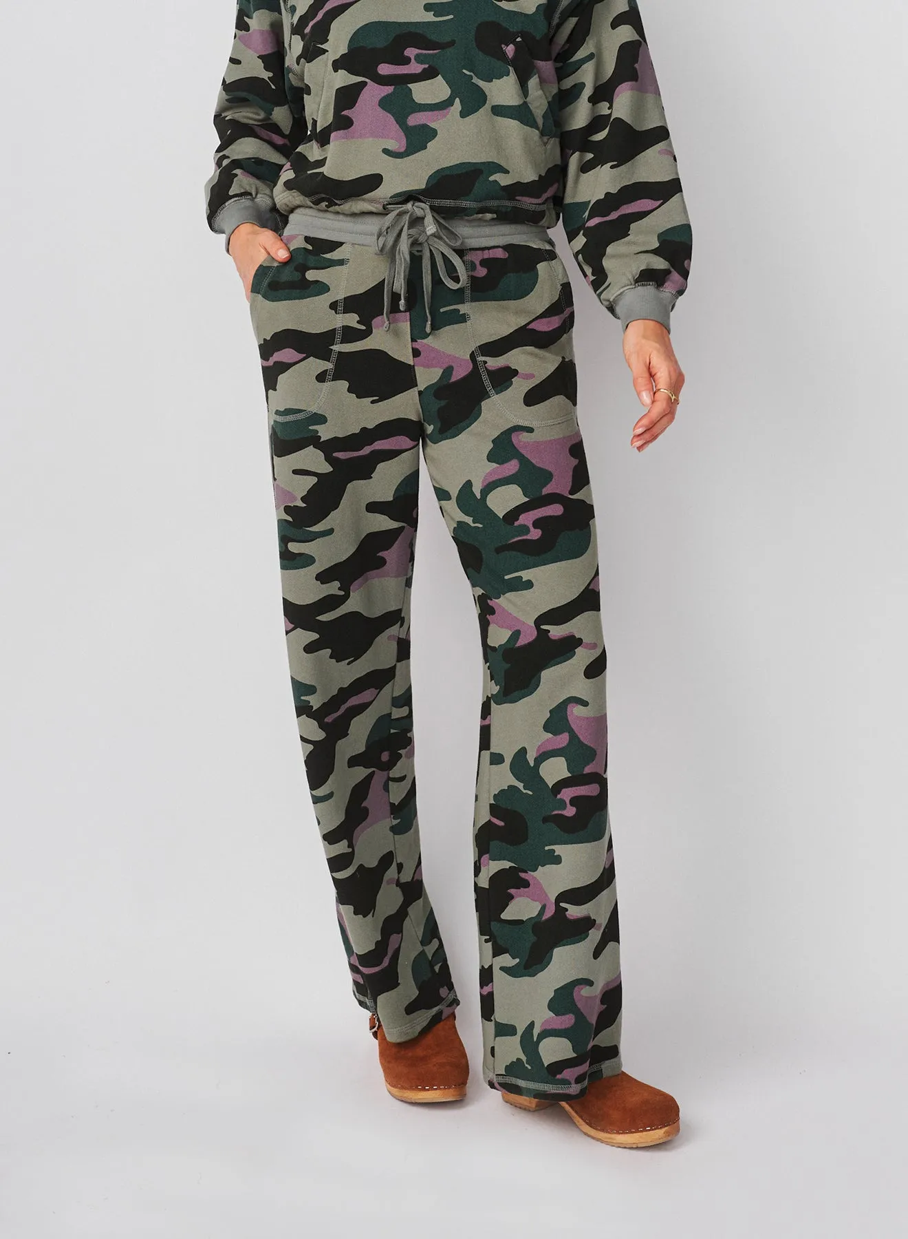 Sundry Lounge Pant in Signature Green sold by Sundry product image thumbnail 3