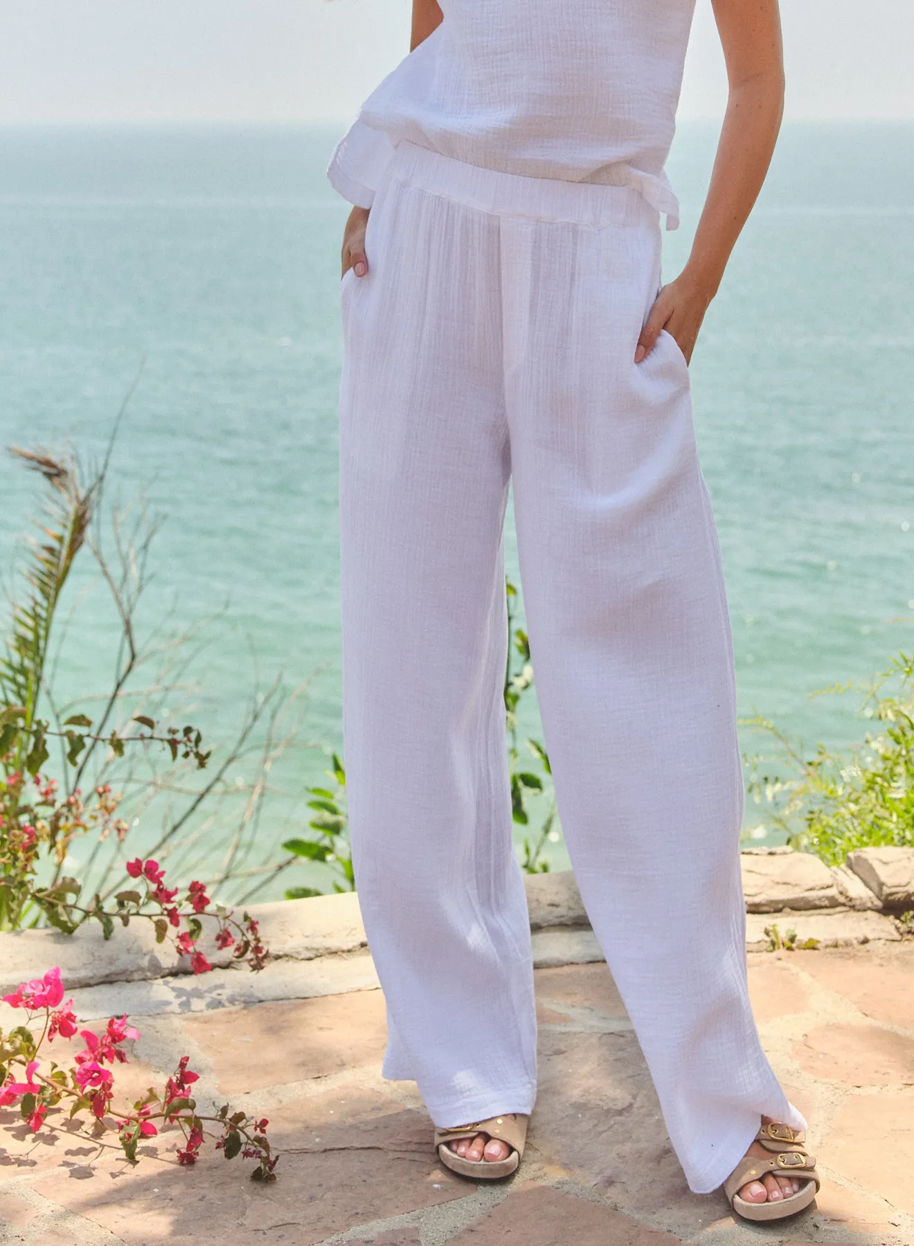 Sundry Wide Leg Lounge Pant in Optic White sold by Sundry product image thumbnail 2