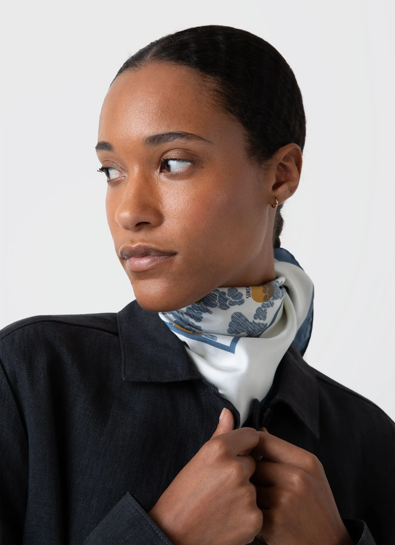 Women's Linen Twin Pocket Jacket in Black sold by Sunspel product image thumbnail 2