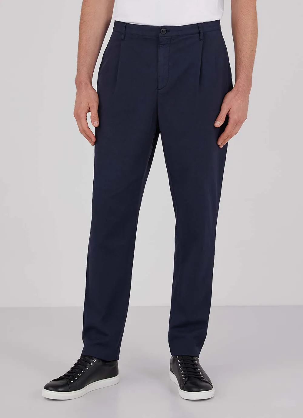 Men's Cotton Drill Pleated Trouser in Navy sold by Sunspel product image thumbnail 3