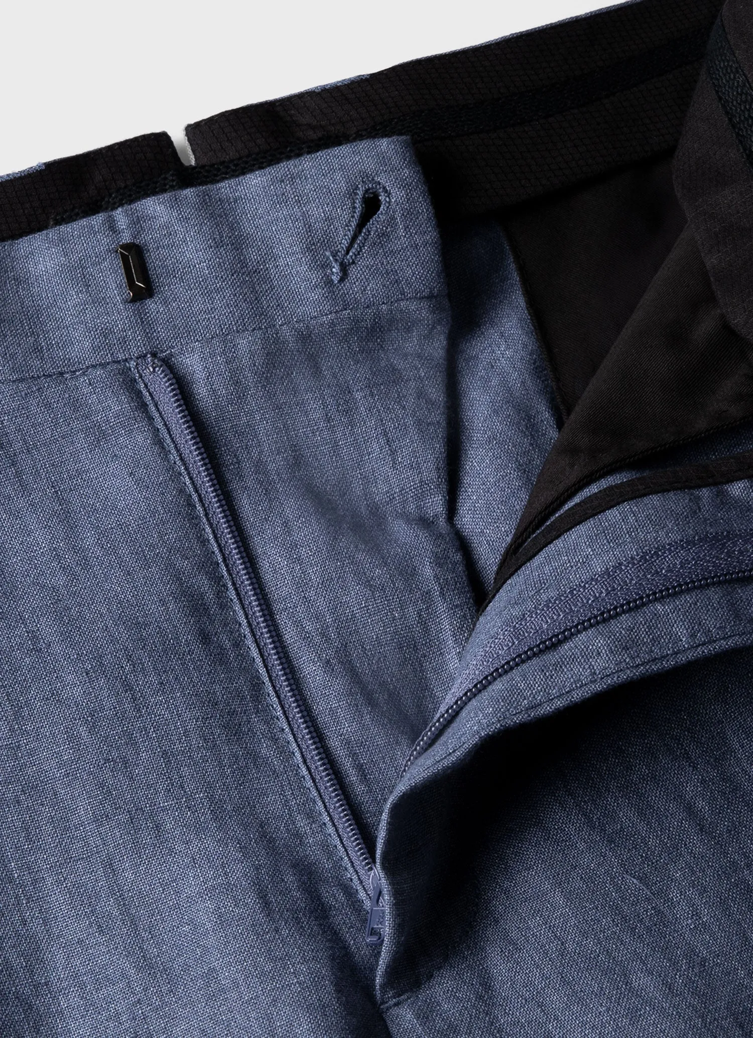 Men's Pleated Linen Trouser in Soft Denim Melange sold by Sunspel product image thumbnail 4