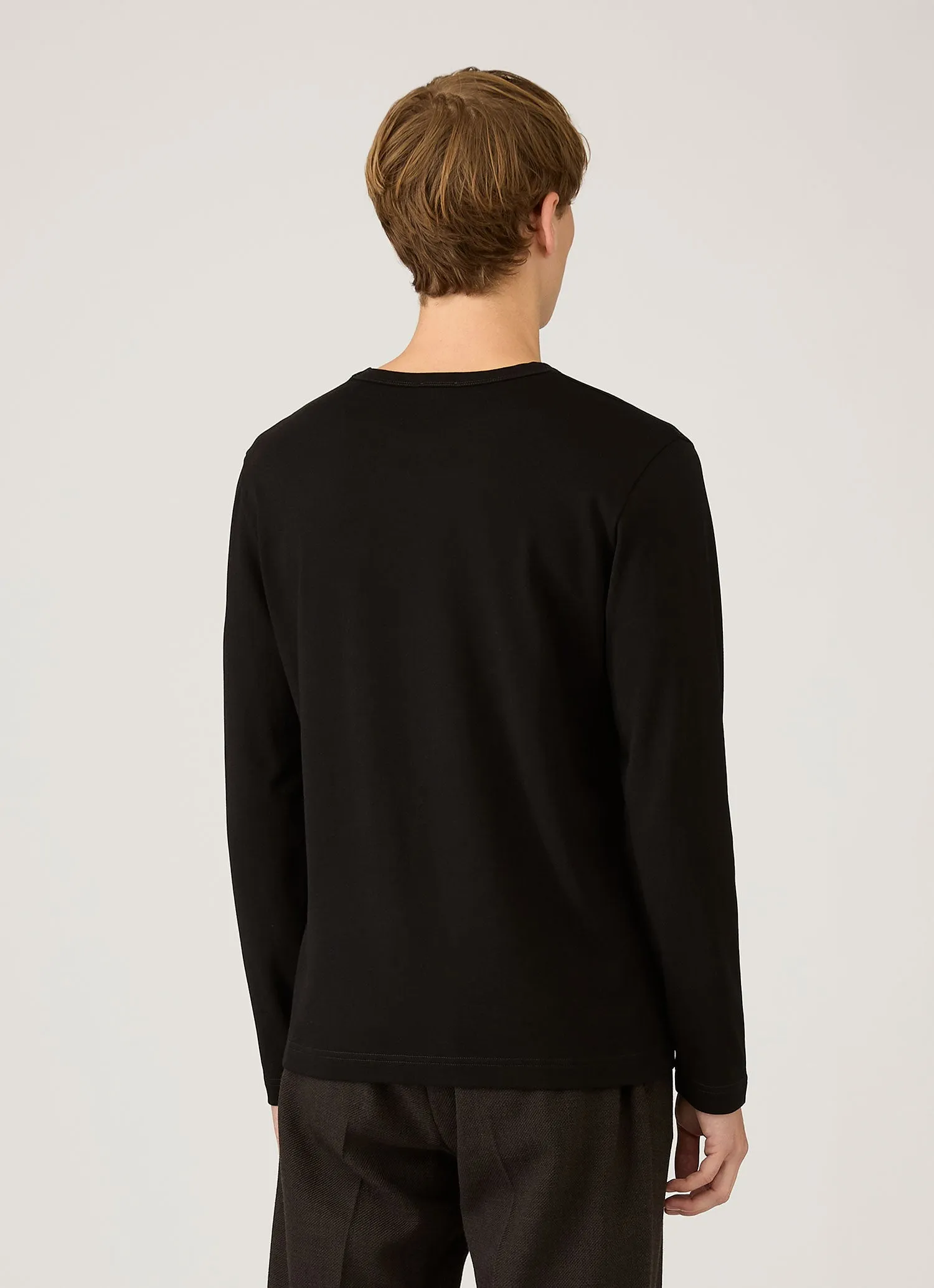 Men's Long Sleeve Heavyweight Jersey T-shirt in Black sold by Sunspel product image thumbnail 5