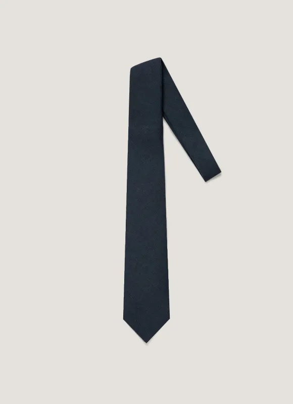 Men's Linen Tie in Light Navy made by Sunspel