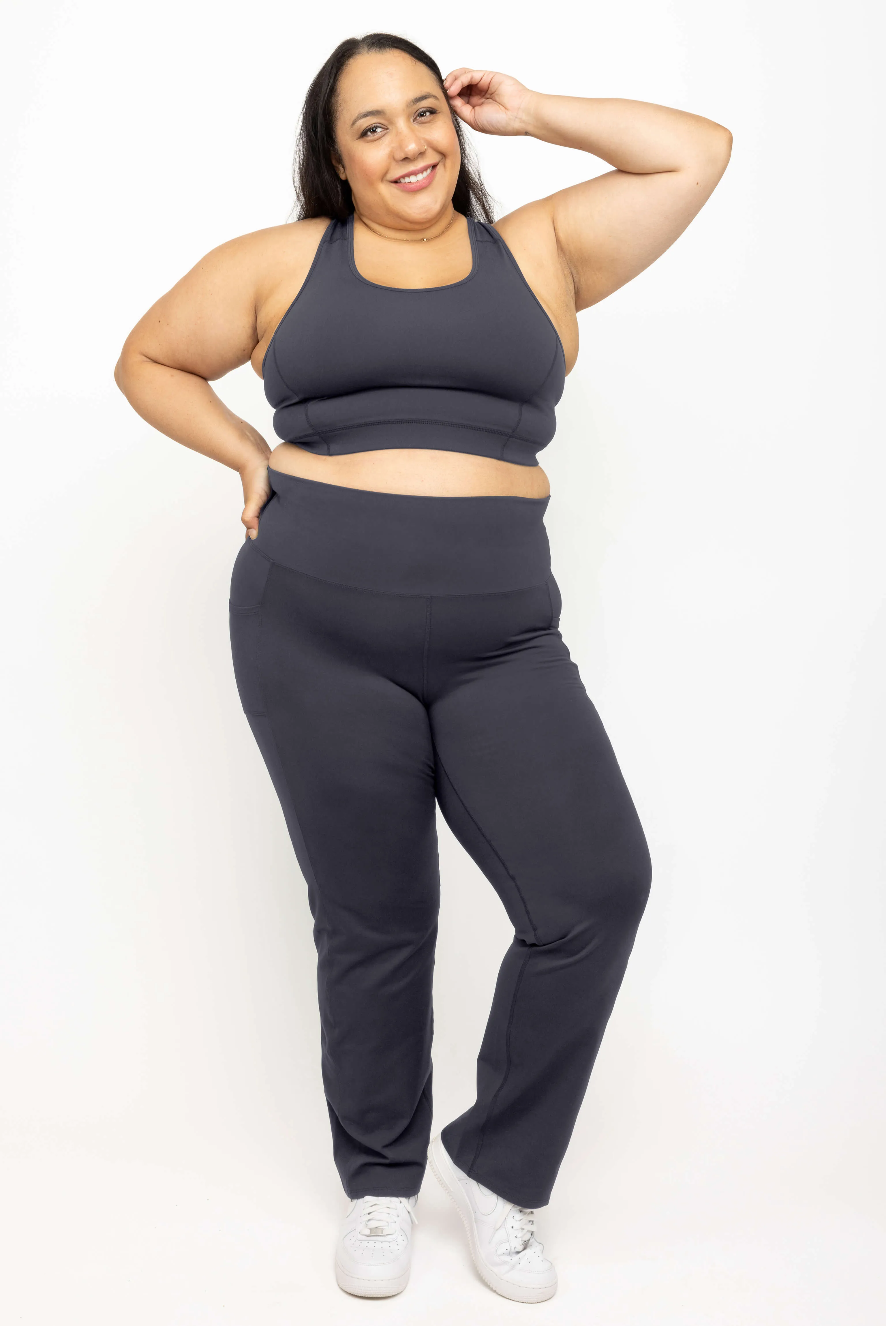 Pocket Straight Leggings - Carbon sold by Superfit Hero