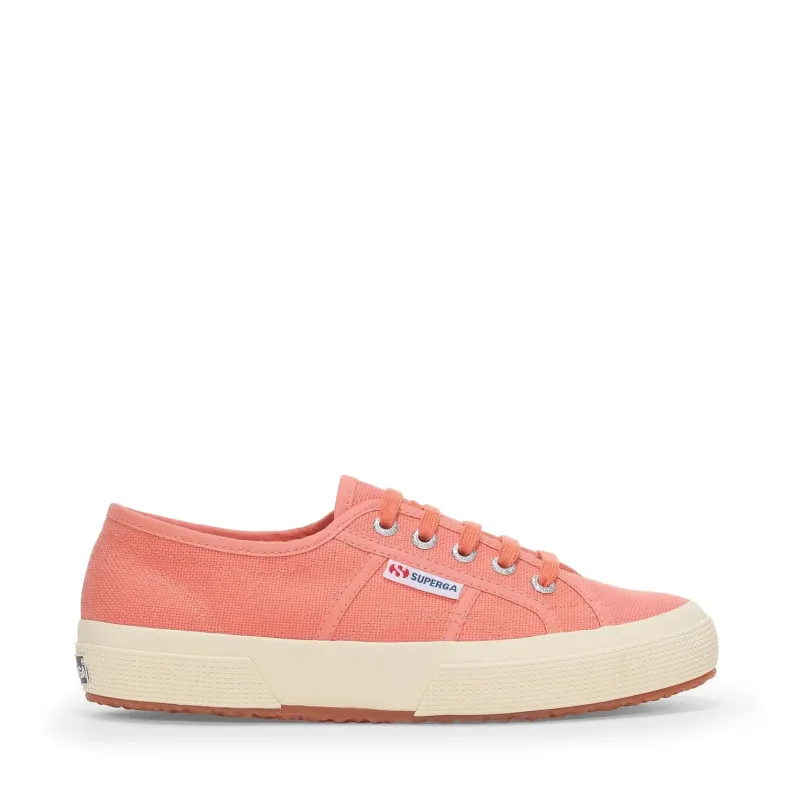 2750 Cotu Classic Sneakers - Orange Dusty-Off White sold by Superga