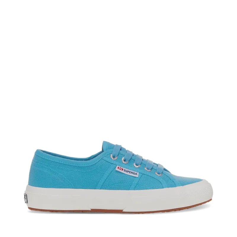 2750 Cotu Classic Sneakers - Light Blue sold by Superga