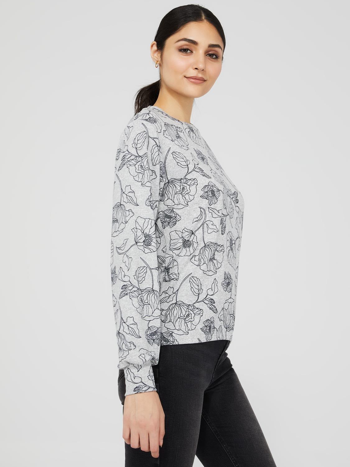 Floral Print Long Sleeve Crew Neck Top sold by Suzy Shier product image thumbnail 4