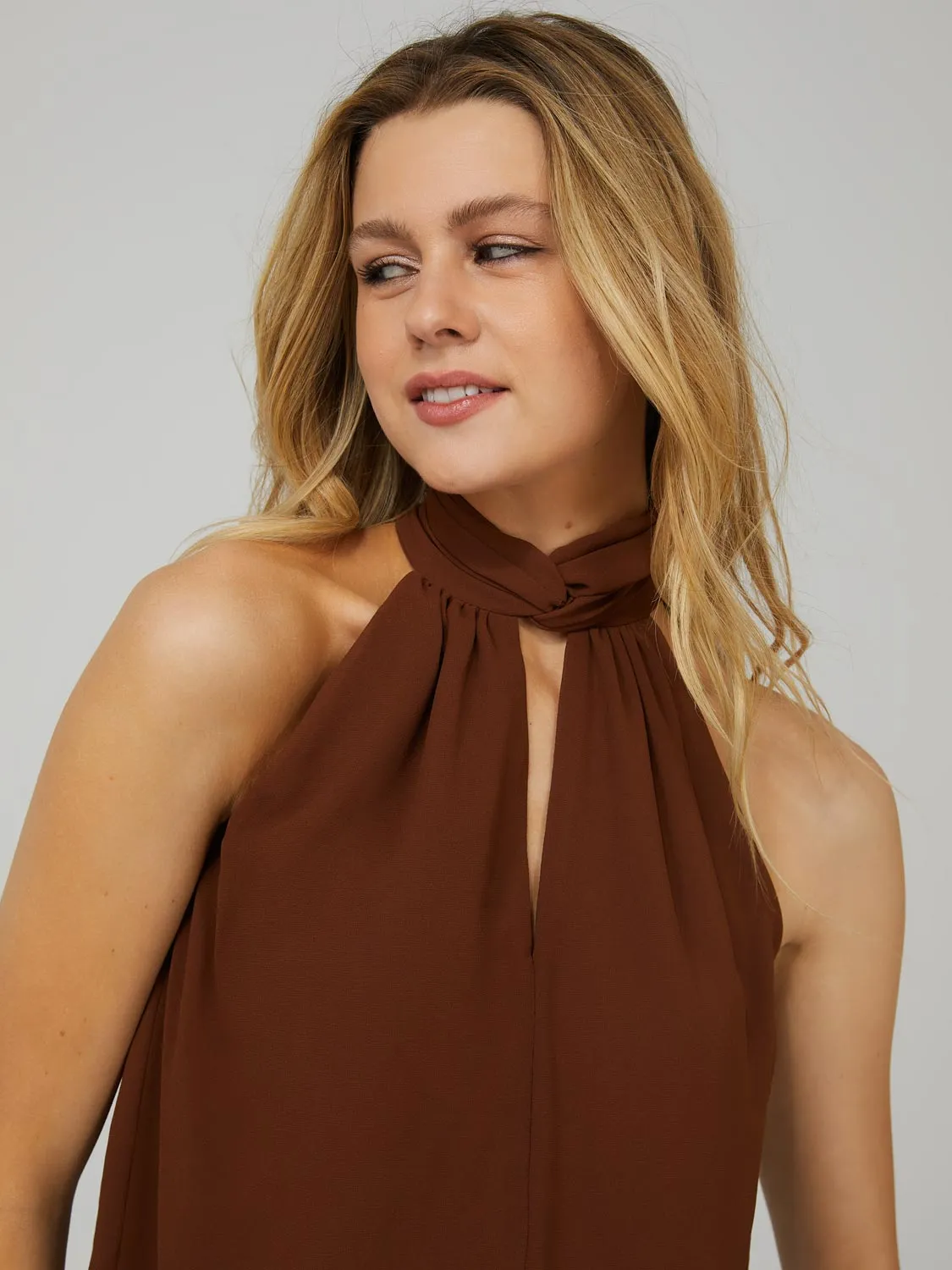Twisted Halter Neck Top With Front Keyhole sold by Suzy Shier product image thumbnail 2