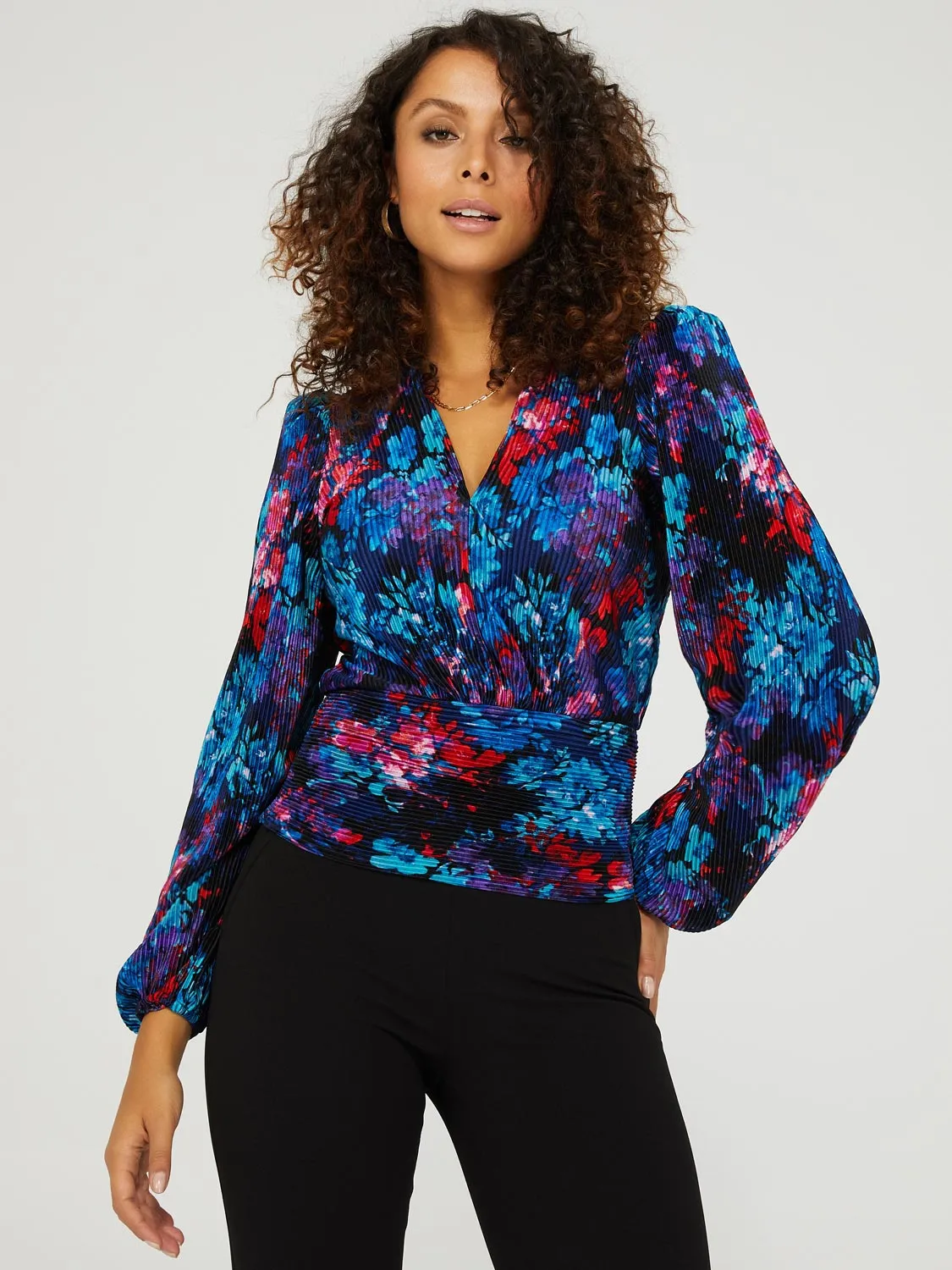 Floral Print V-Neck Plisse Long Sleeve Top sold by Suzy Shier product image thumbnail 4