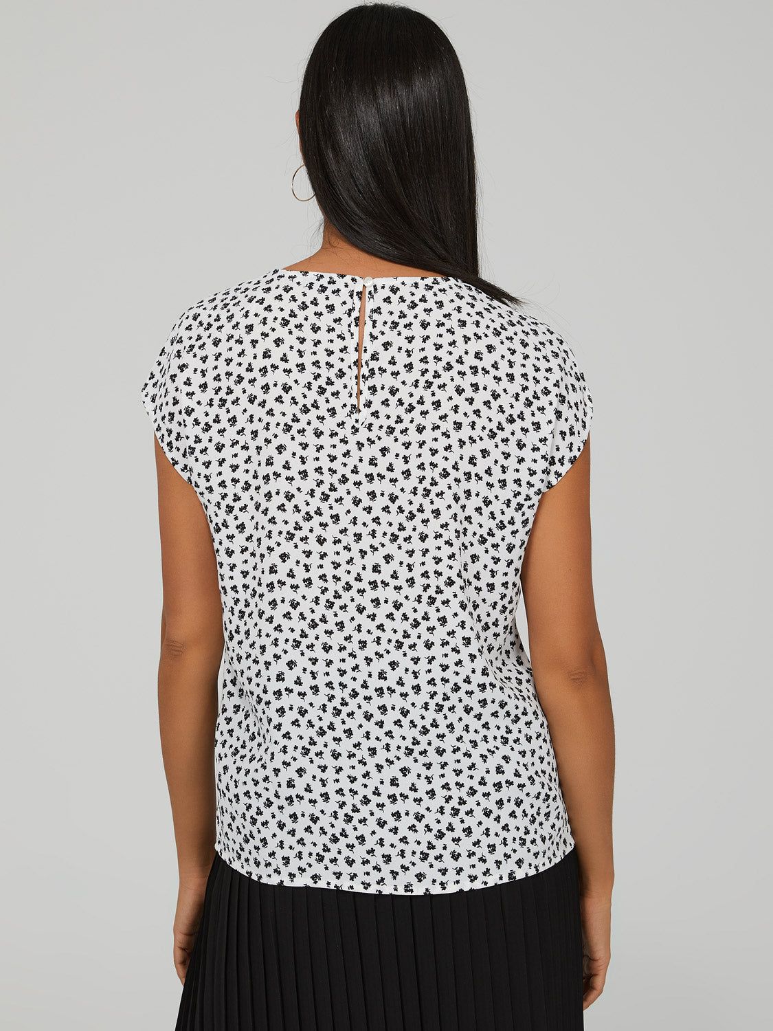 Printed Dolman Sleeve Top sold by Suzy Shier product image thumbnail 4