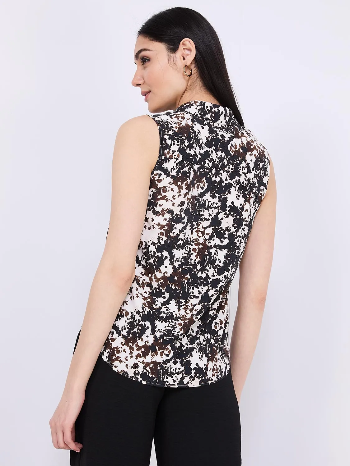 Sleeveless Animal Print Button-Front Blouse sold by Suzy Shier product image thumbnail 5