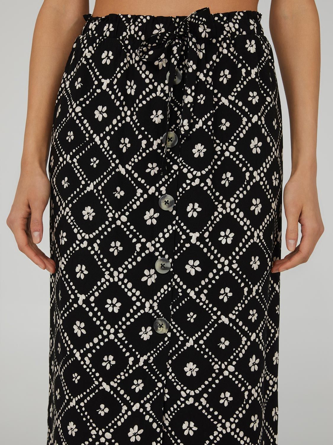 Printed Button-Front Midi Skirt sold by Suzy Shier product image thumbnail 2
