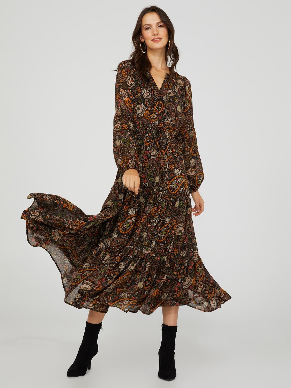 Paisley Print Split Neck Maxi Dress With 2-Tier Skirt sold by Suzy Shier product image thumbnail 2