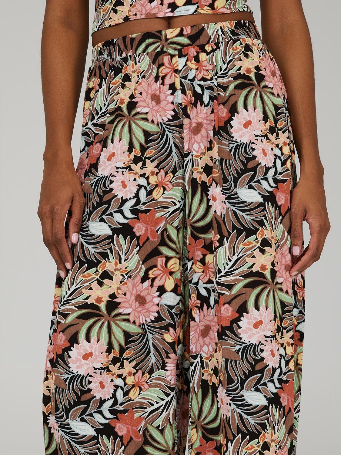 Printed Crinkle Palazzo Pants sold by Suzy Shier product image thumbnail 3