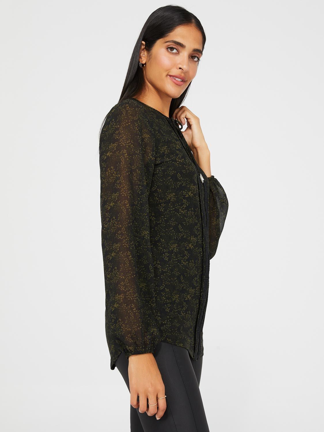 Long Chiffon Floral Print Top With Front Keyhole sold by Suzy Shier product image thumbnail 4