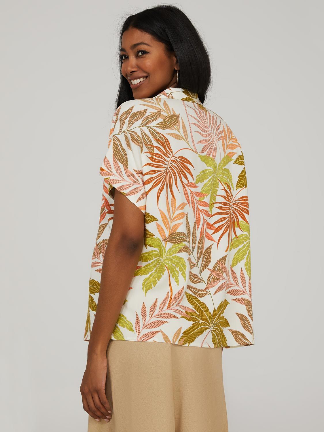 Tropical Leaf Print Short Sleeve Button-Front Resort Shirt sold by Suzy Shier product image thumbnail 4