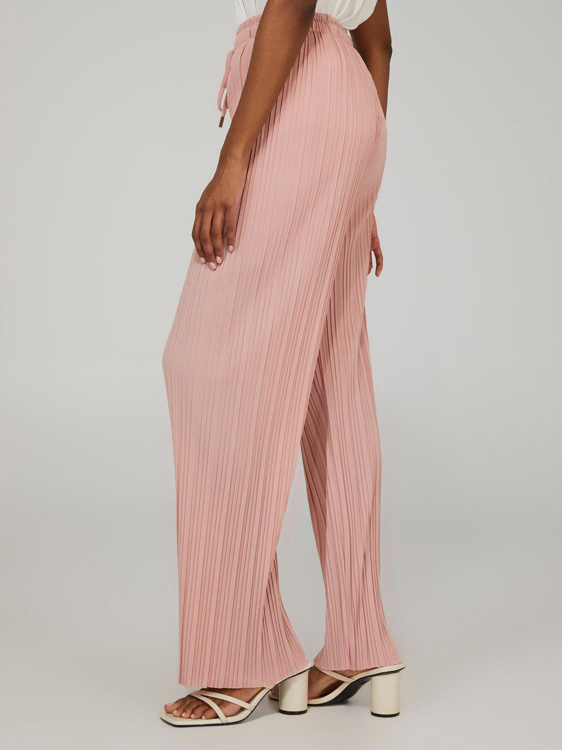 High-Rise Pleated Palazzo Pant sold by Suzy Shier product image thumbnail 4