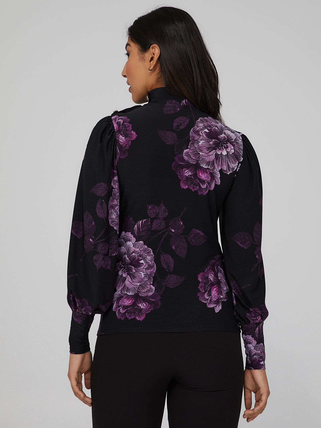 Floral Balloon Sleeve Top sold by Suzy Shier product image thumbnail 4