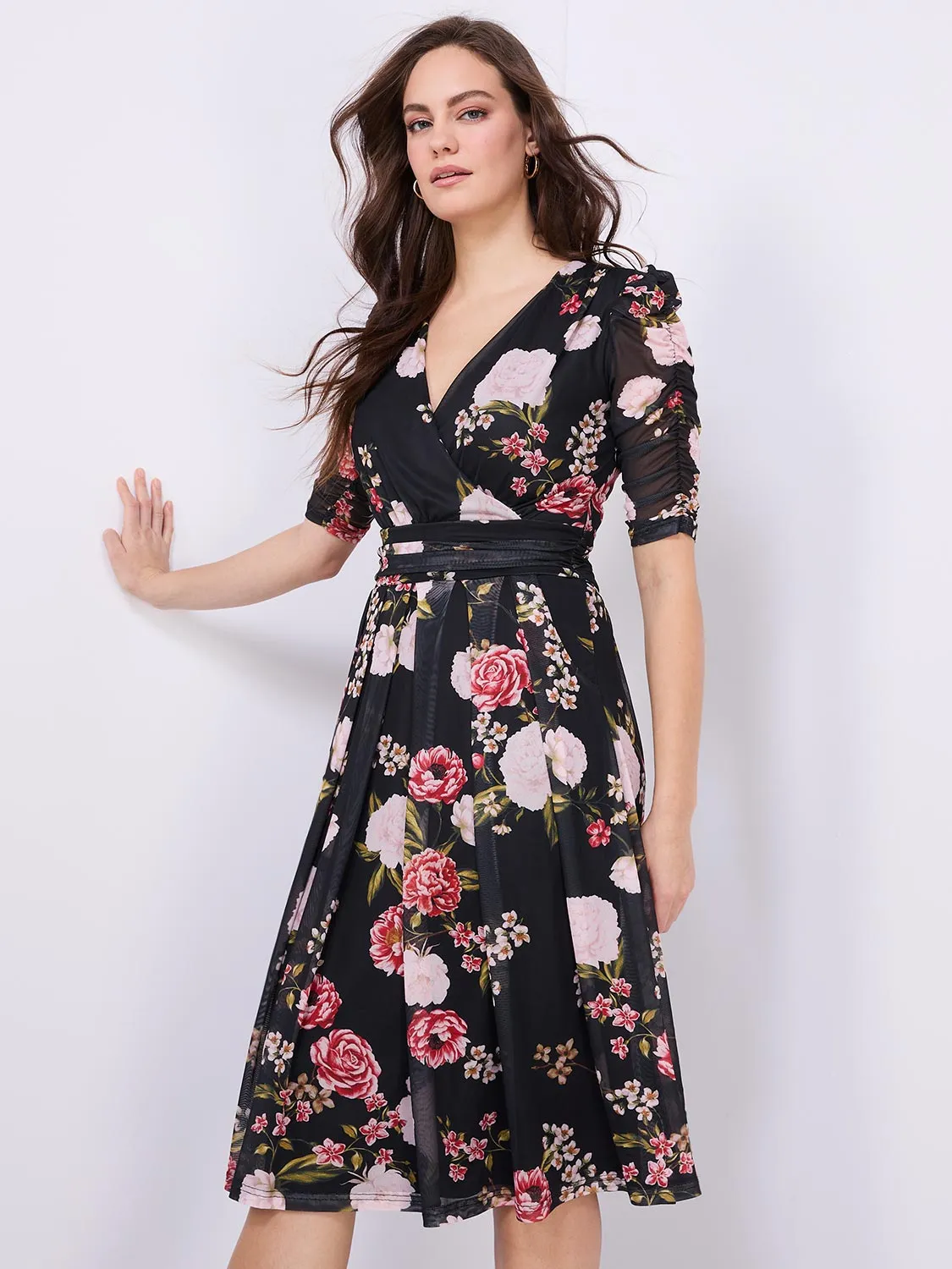 Floral Print Midi Dress With Pockets sold by Suzy Shier product image thumbnail 4