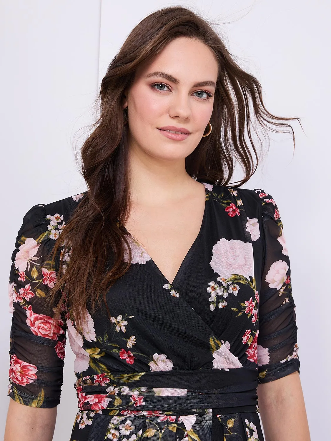 Floral Print Midi Dress With Pockets sold by Suzy Shier product image thumbnail 2