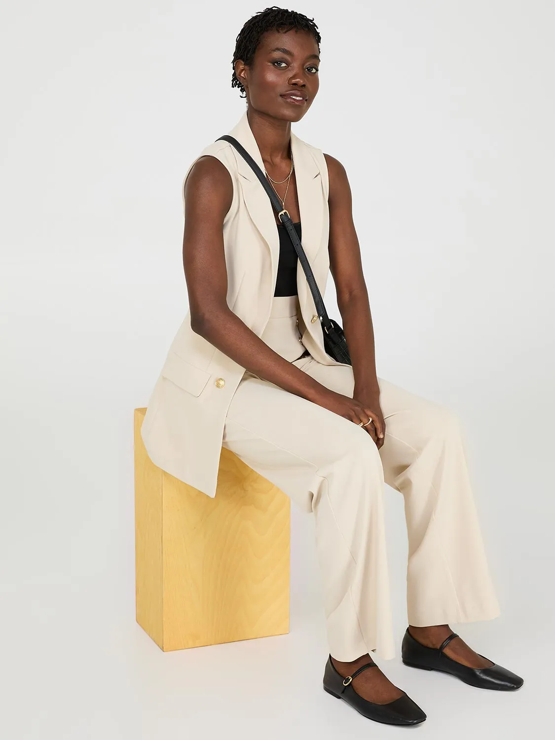 4-Button Sleeveless Open Blazer sold by Suzy Shier product image thumbnail 3