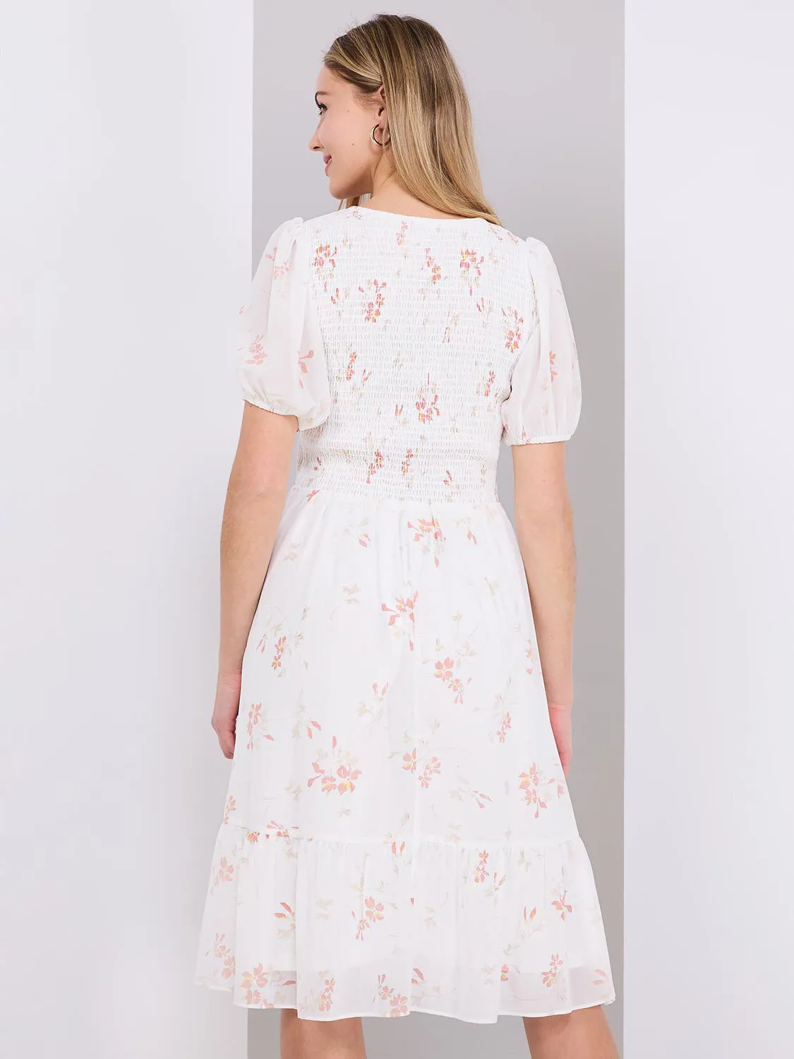 Printed Puff Sleeve Smocked Dress sold by Suzy Shier product image thumbnail 5