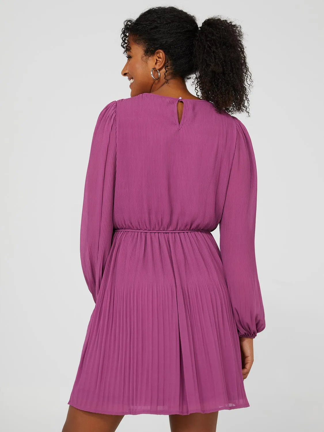 Plisse Chiffon Long Sleeve Mini Dress With Elastic Waist sold by Suzy Shier product image thumbnail 5