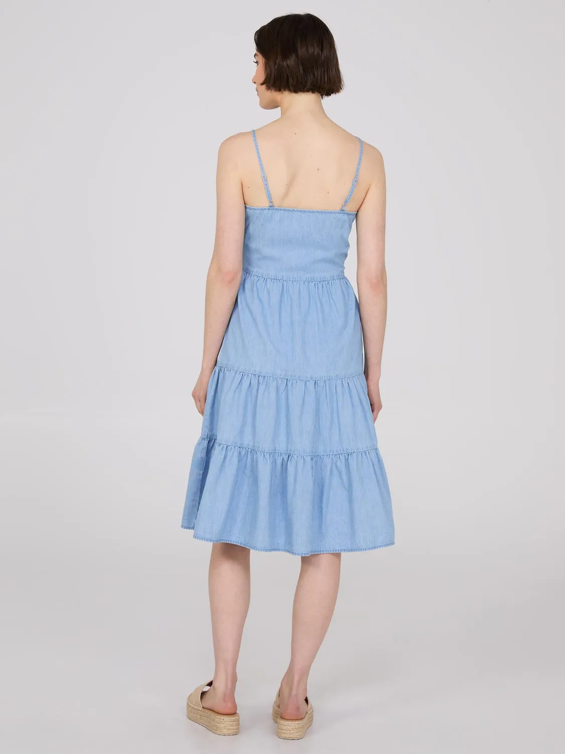 Denim Button-Front Tiered Dress sold by Suzy Shier product image thumbnail 4