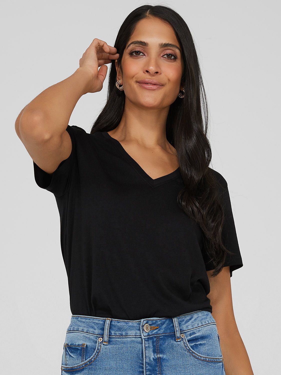 Relaxed Fit V-Neck Top sold by Suzy Shier product image thumbnail 9