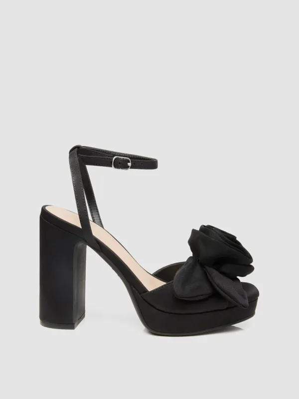 Square Toe Platform Sandal With Rosette sold by Suzy Shier