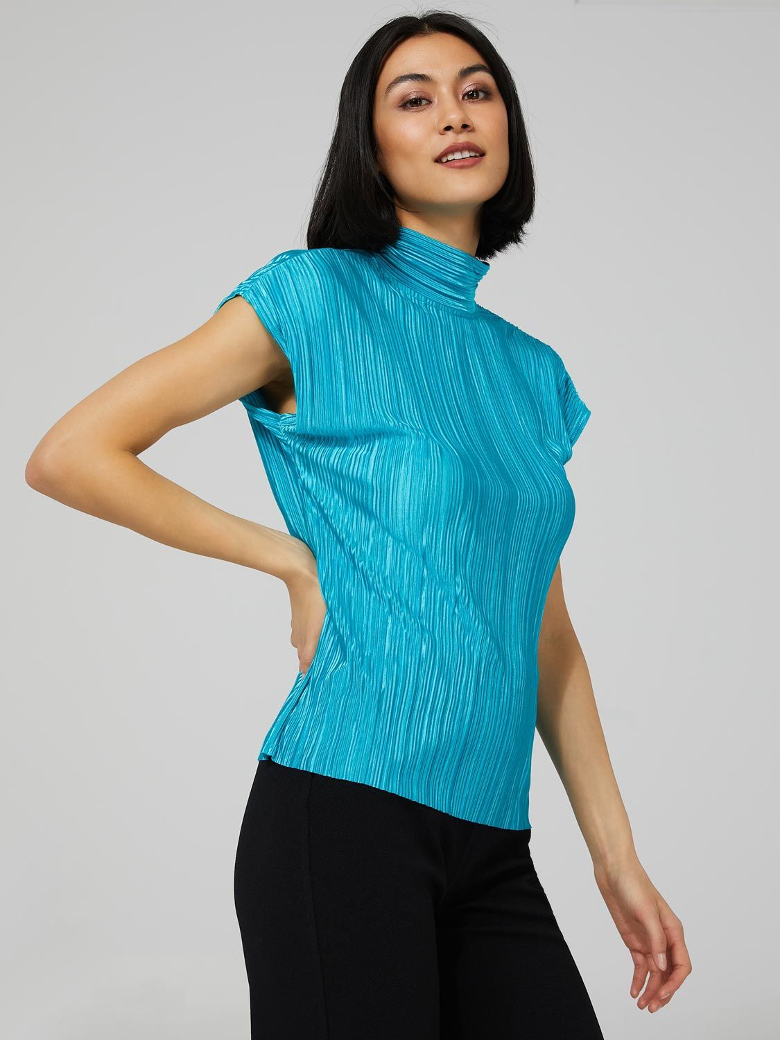 Short Sleeve Mock Neck Plisse Top sold by Suzy Shier product image thumbnail 3